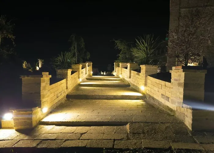 Castello Di Petecciano Frühstückspension Mosciano SantʼAngelo