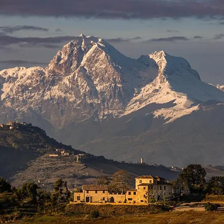 Castello Di Petecciano * 莫斯西亚诺·圣安吉罗