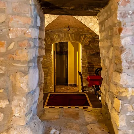 Castello Di Petecciano Bed & Breakfast 3*