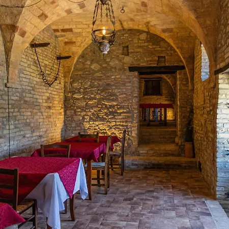 Castello Di Petecciano Mosciano SantʼAngelo