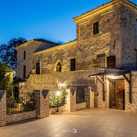 Bed and Breakfast Castello Di Petecciano Mosciano SantʼAngelo