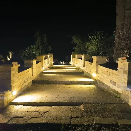 Castello Di Petecciano Bed and Breakfast Mosciano SantʼAngelo