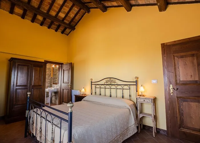 Bed & Breakfast Castello Di Petecciano Beb 3*
