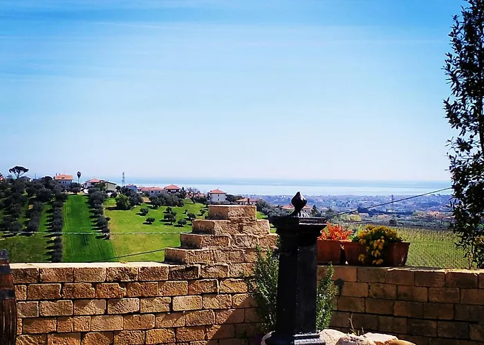 Castello Di Petecciano Mosciano SantʼAngelo