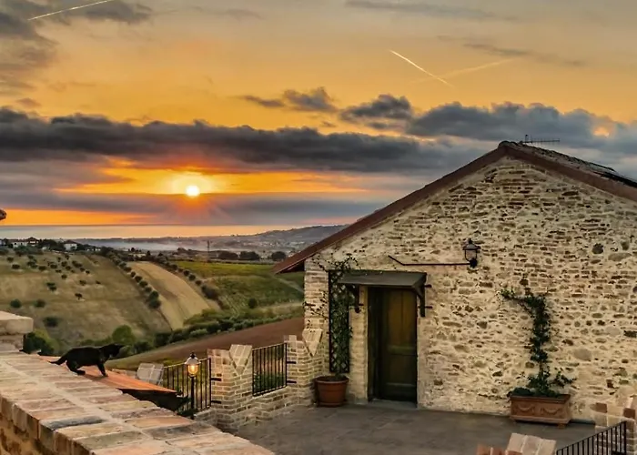 Bed and Breakfast Castello Di Petecciano 3*